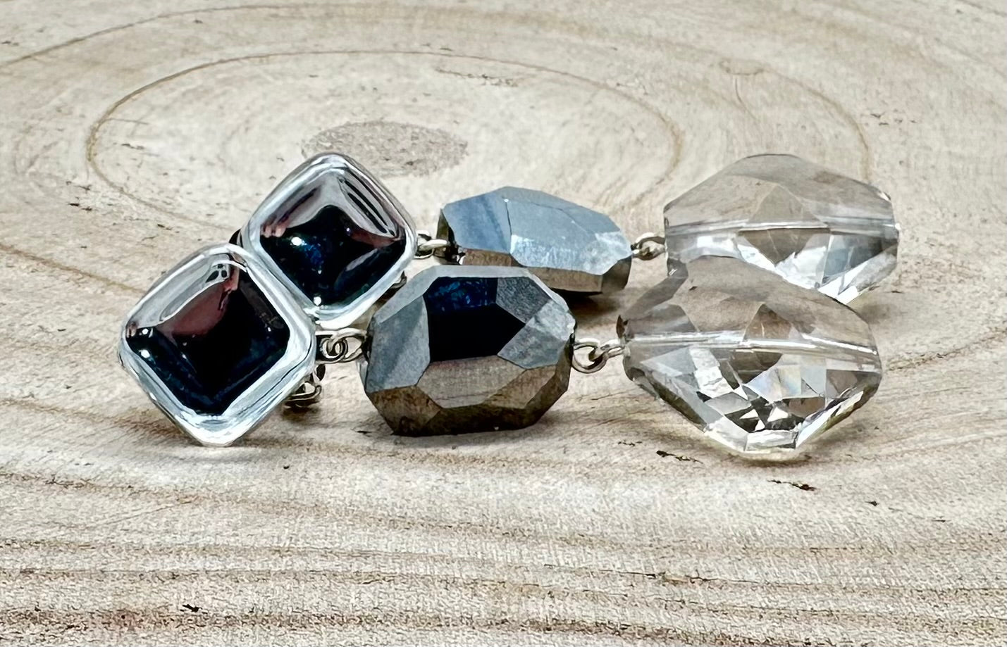 BOUCLES D'OREILLES ÉLÉMENTS SCINTILLANTS - Francine BRAMLI