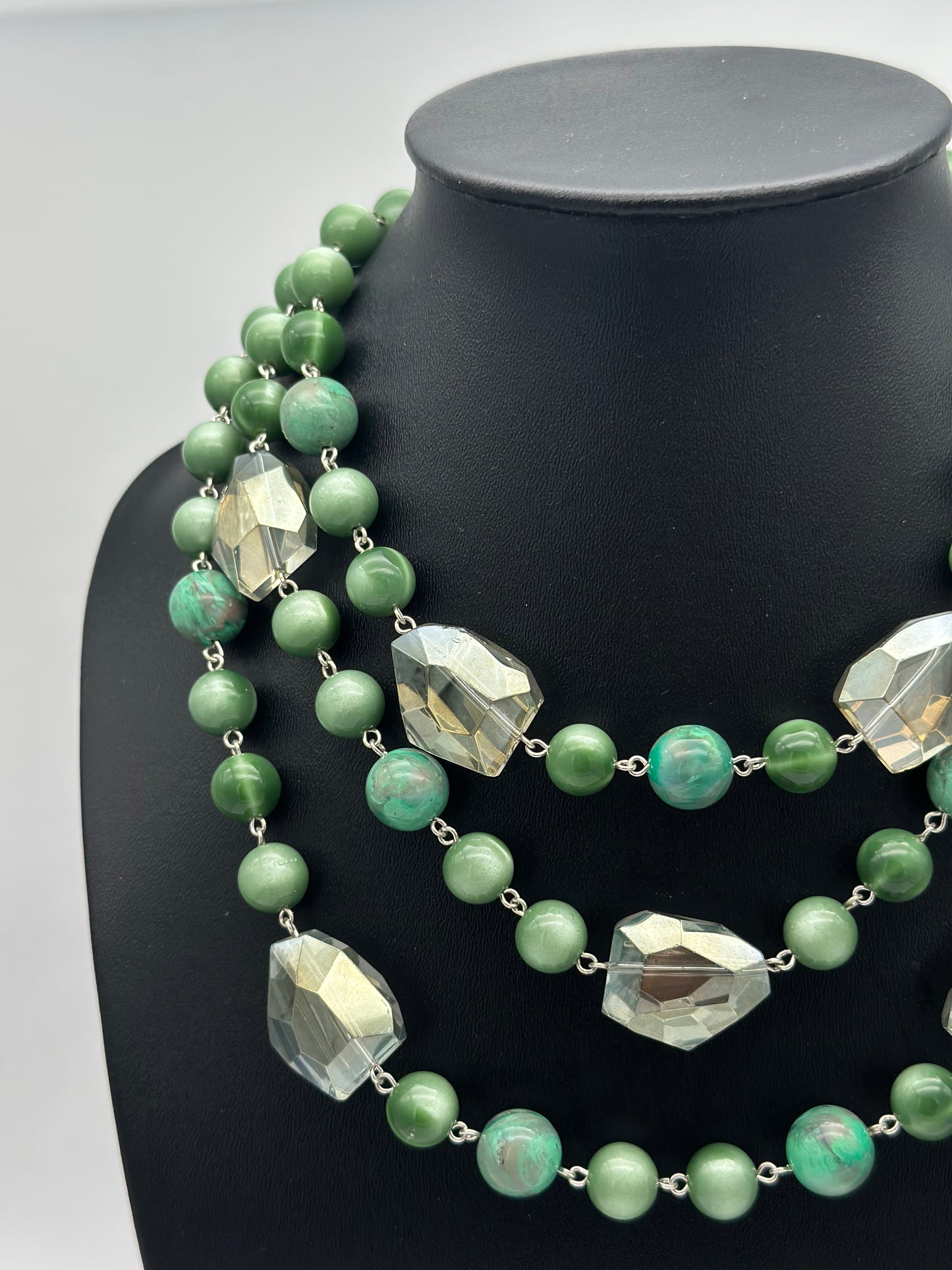 Collier 3 rangs perles fantaisie et éléments scintillants - Francine BRAMLI