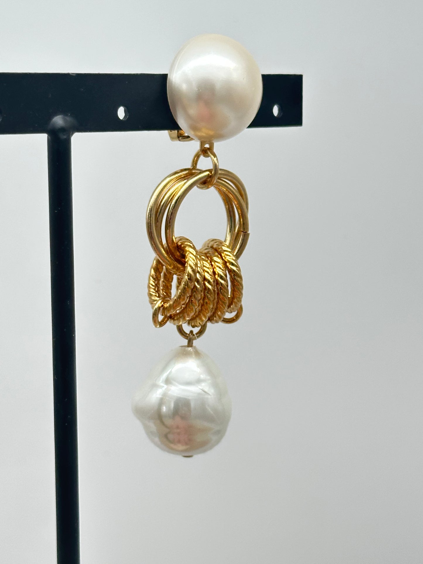 BOUCLES D'OREILLES PERLES MAJORQUE IMITATION - Francine BRAMLI