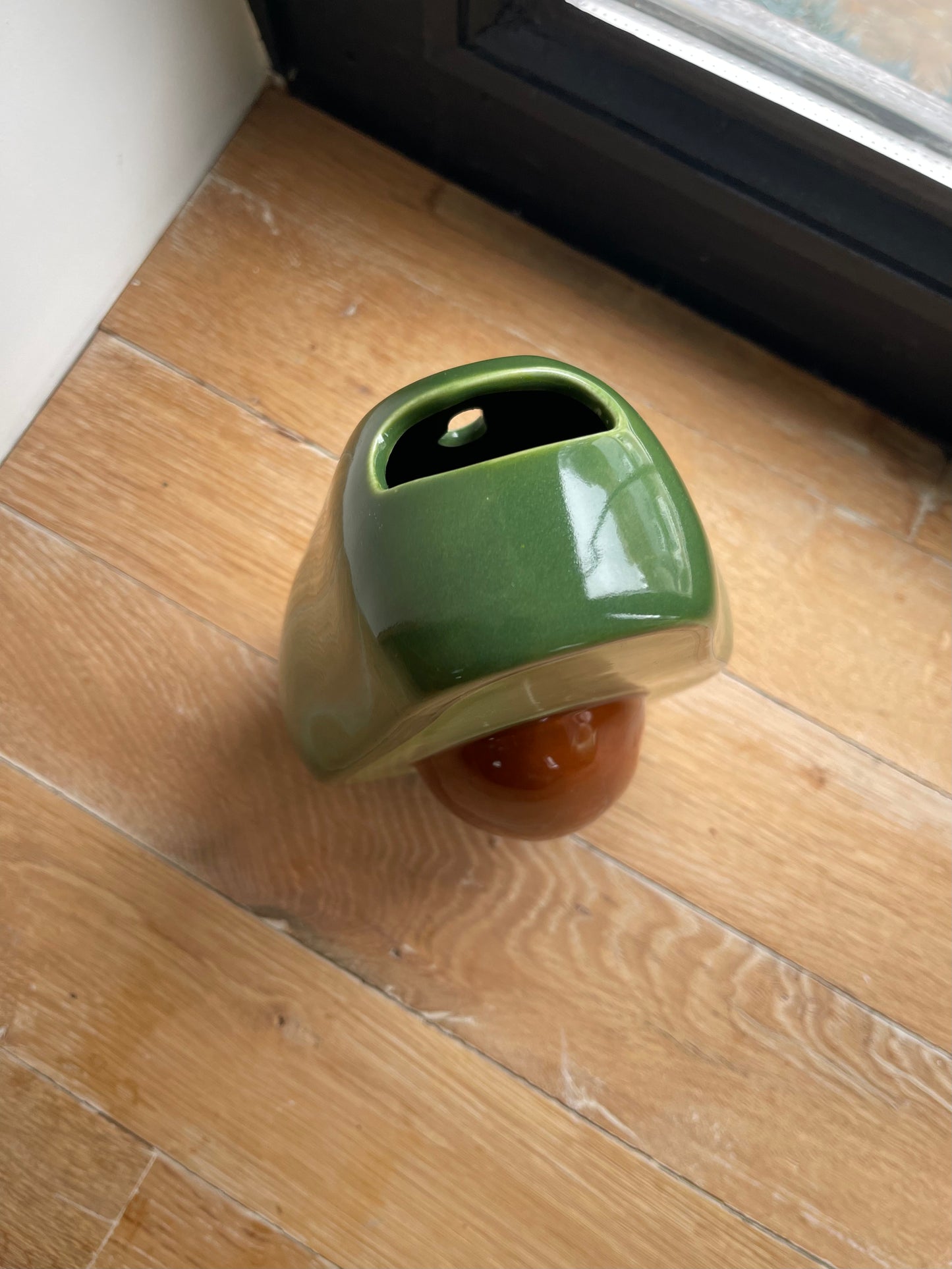 Vase Avocat - Upside Stories