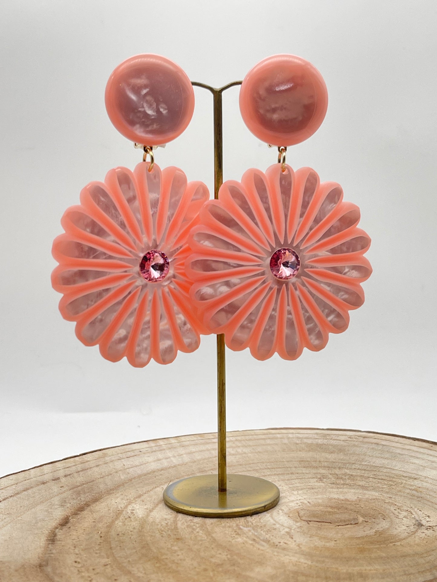 PENSEE Boucles d'oreilles en résine végétale; Francine Bramli