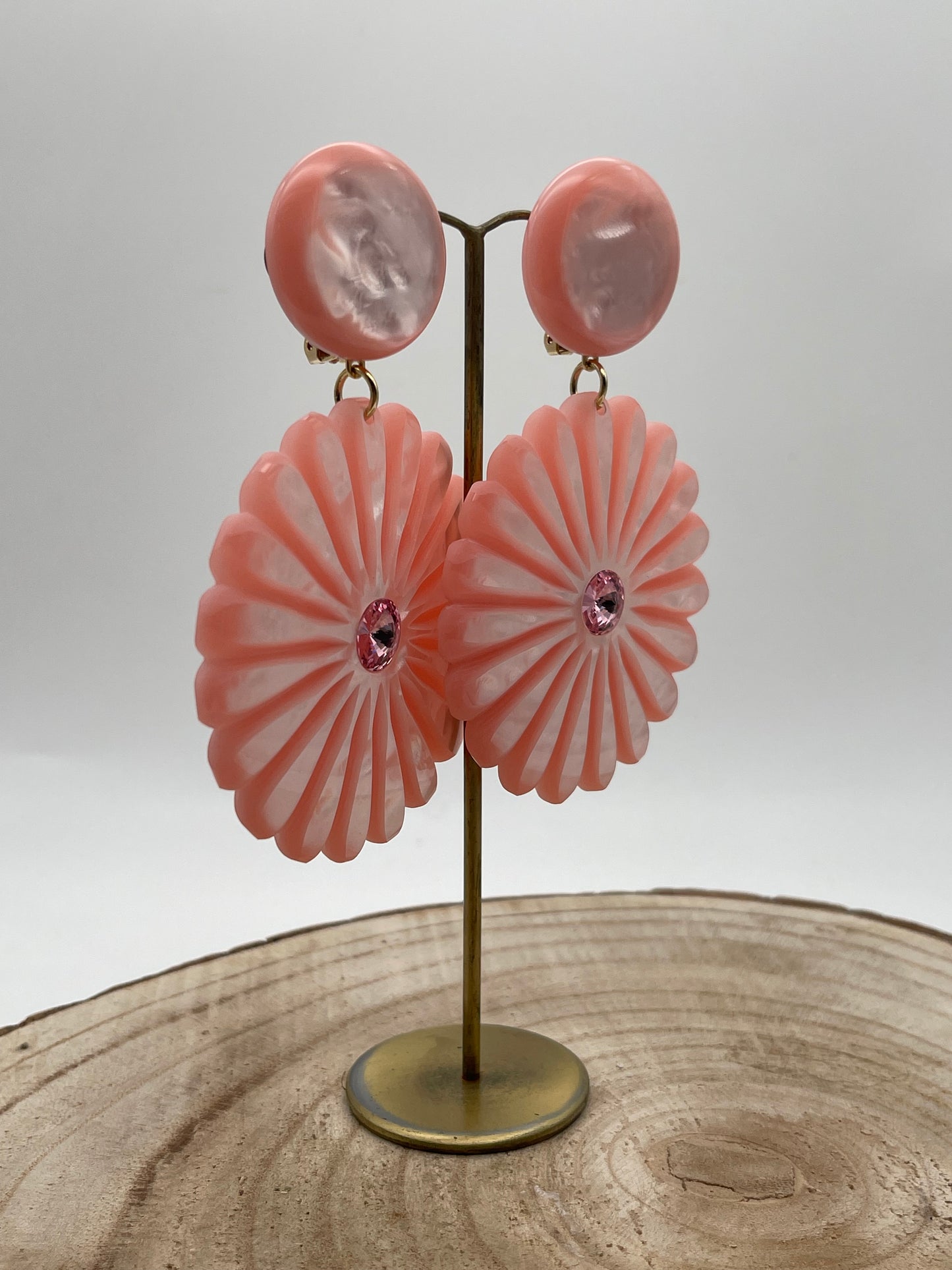 PENSEE Boucles d'oreilles en résine végétale; Francine Bramli