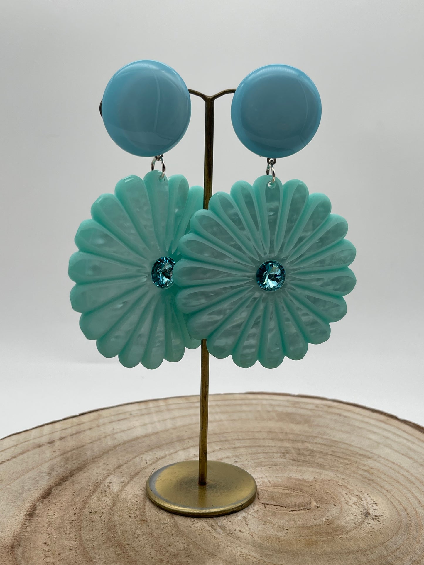 PENSEE Boucles d'oreilles en résine végétale; Francine Bramli