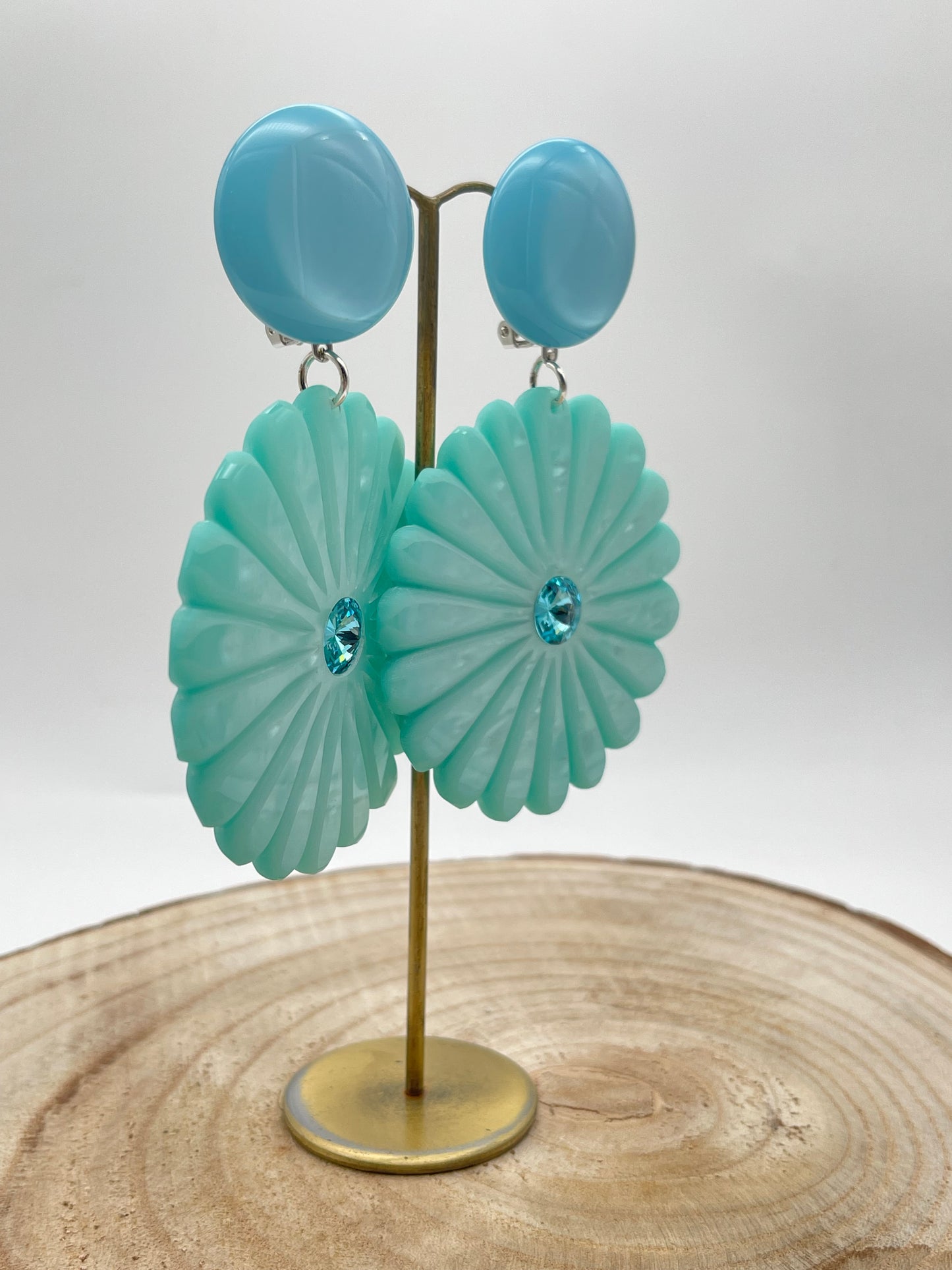 PENSEE Boucles d'oreilles en résine végétale; Francine Bramli
