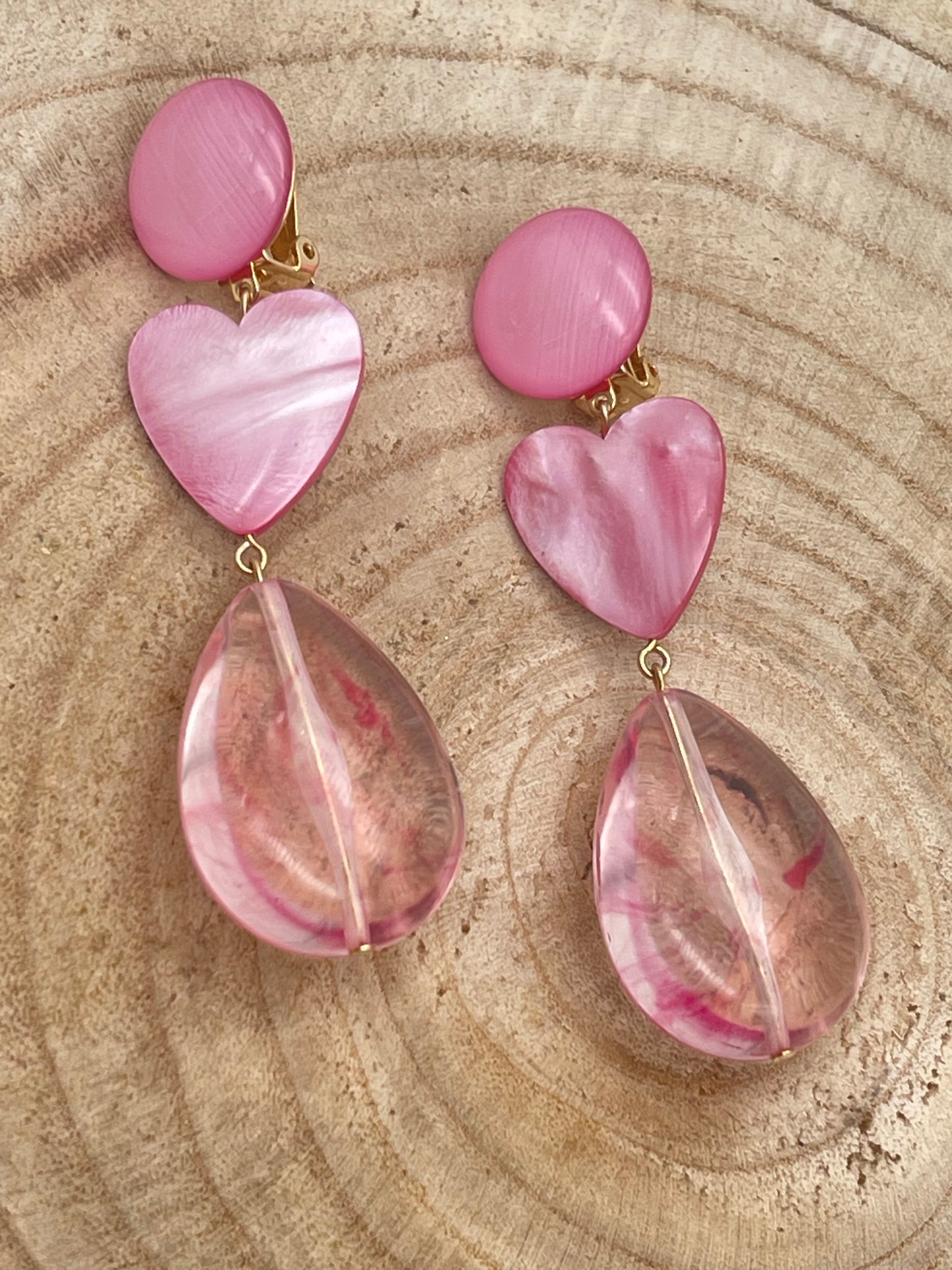 Boucle d'oreille rose coeur; Francine BRAMLI