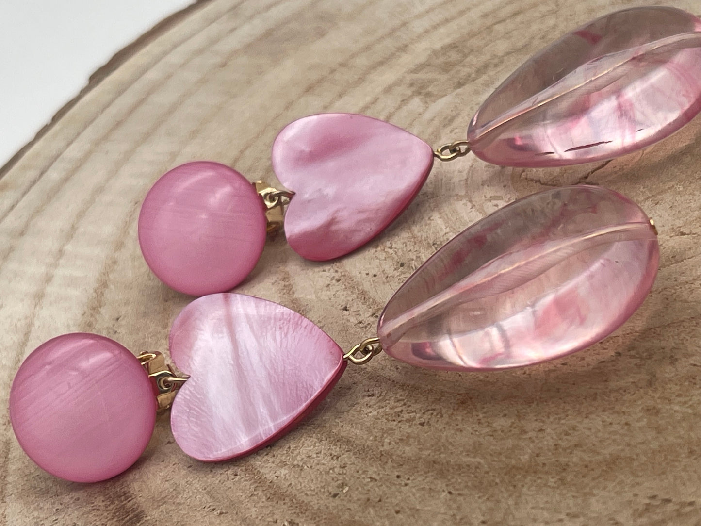 Boucle d'oreille rose coeur; Francine BRAMLI
