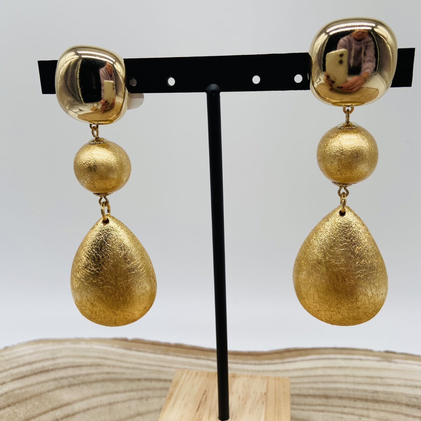 Boucles d'oreilles gouttes dorées - Francine BRAMLI