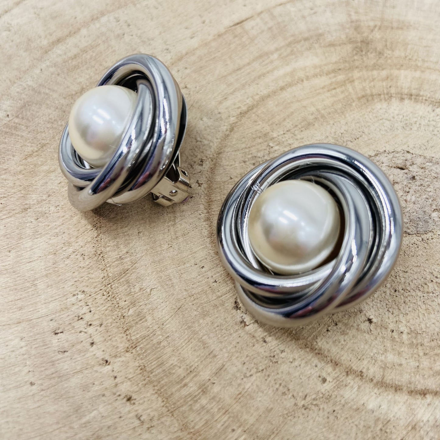 Boucles d'oreilles argentées cabochon perle - Francine BRAMLI