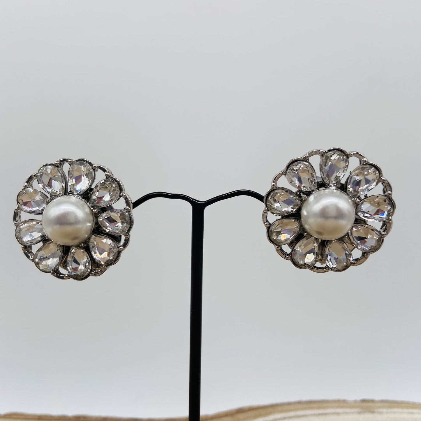 Boucles d'oreilles fleurs argentées - Francine BRAMLI