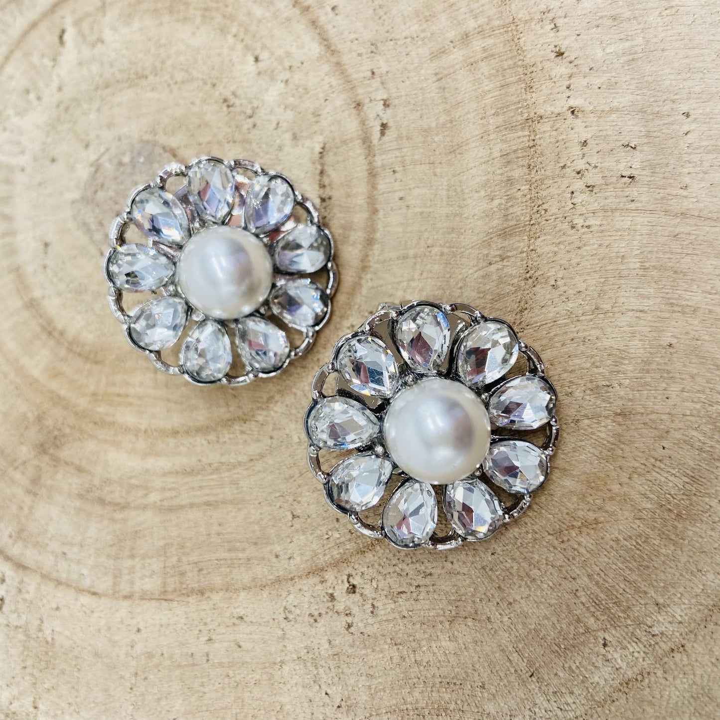 Boucles d'oreilles fleurs argentées - Francine BRAMLI