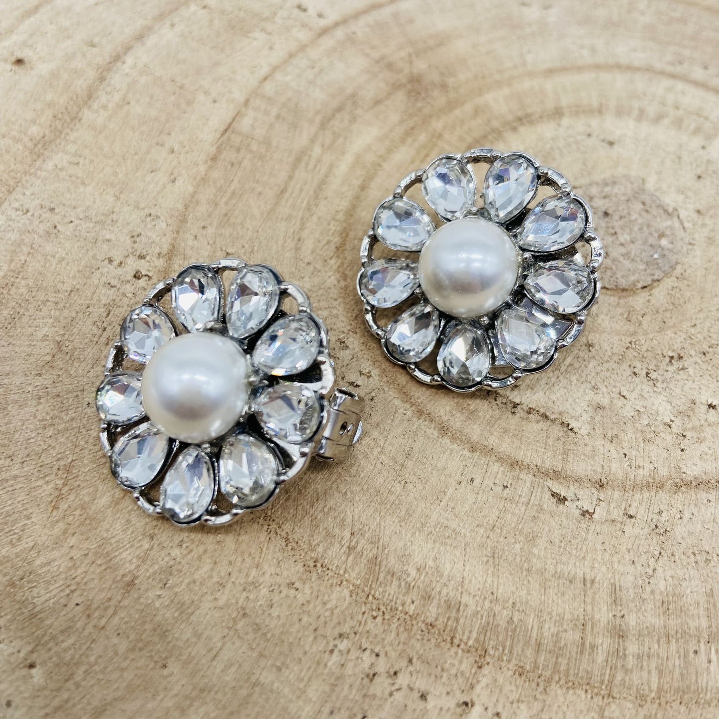 Boucles d'oreilles fleurs argentées - Francine BRAMLI