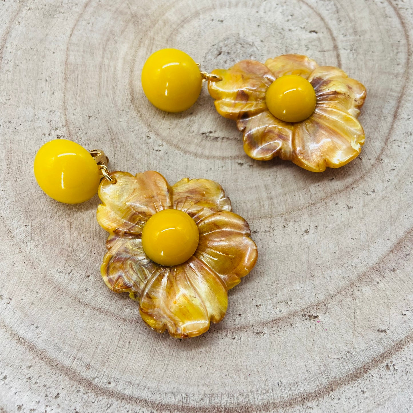BOUCLES D'OREILLES fleurs cœurs jaunes - Francine BRAMLI