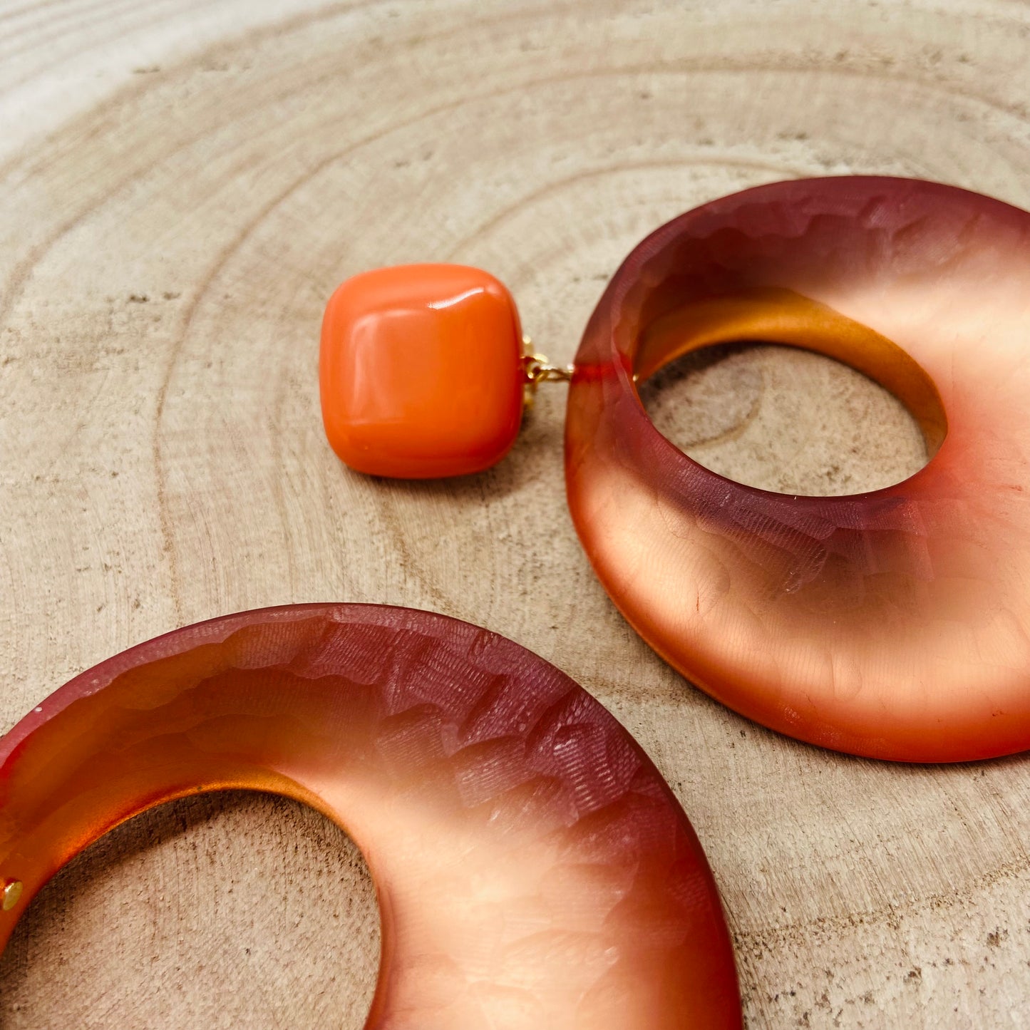 BOUCLES D'OREILLES créoles oranges - Francine BRAMLI