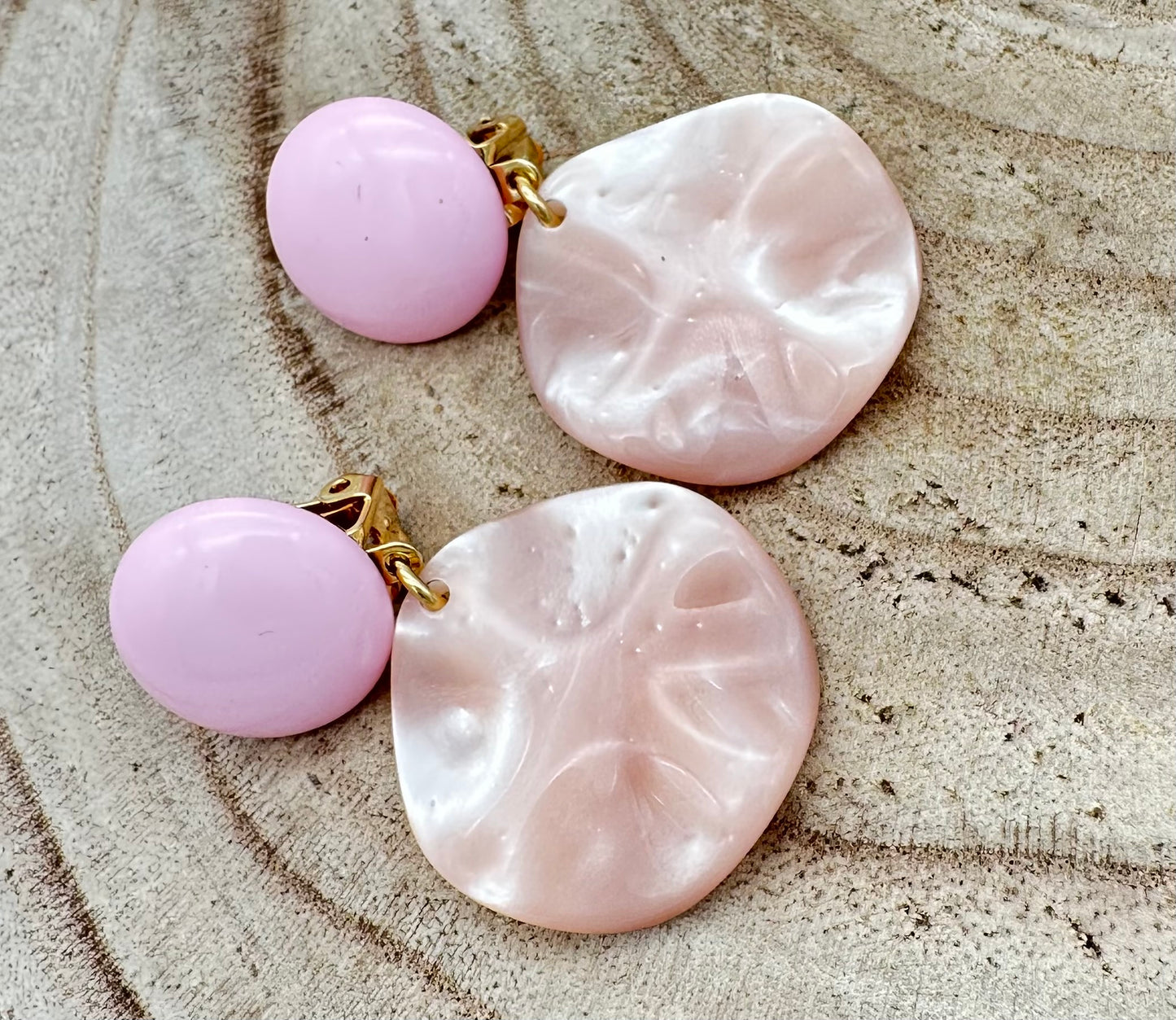 Boucles d'oreilles Vénus XS en résine végétale; Francine BRAMLI