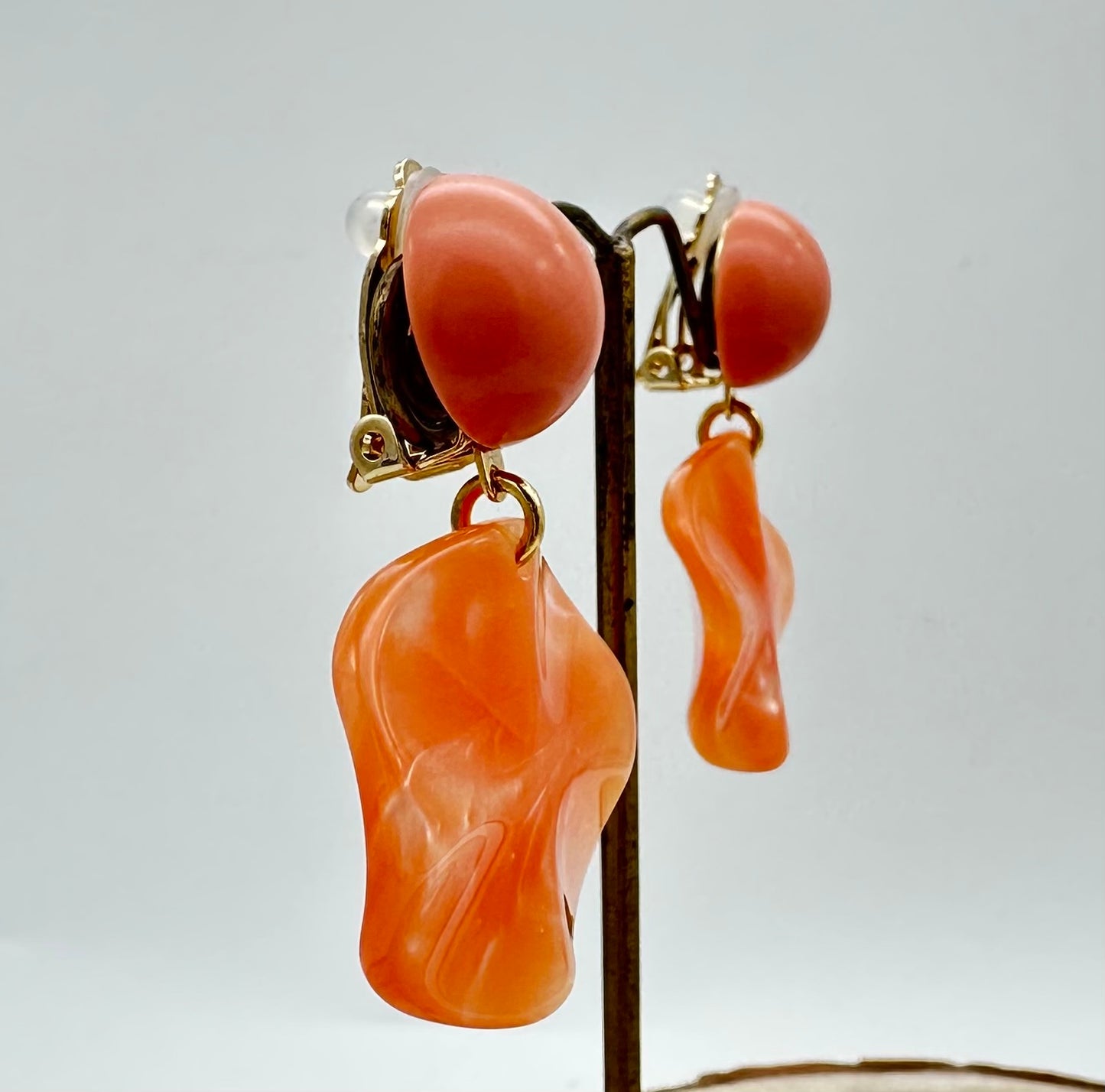 Boucles d'oreilles Vénus XS en résine végétale; Francine BRAMLI