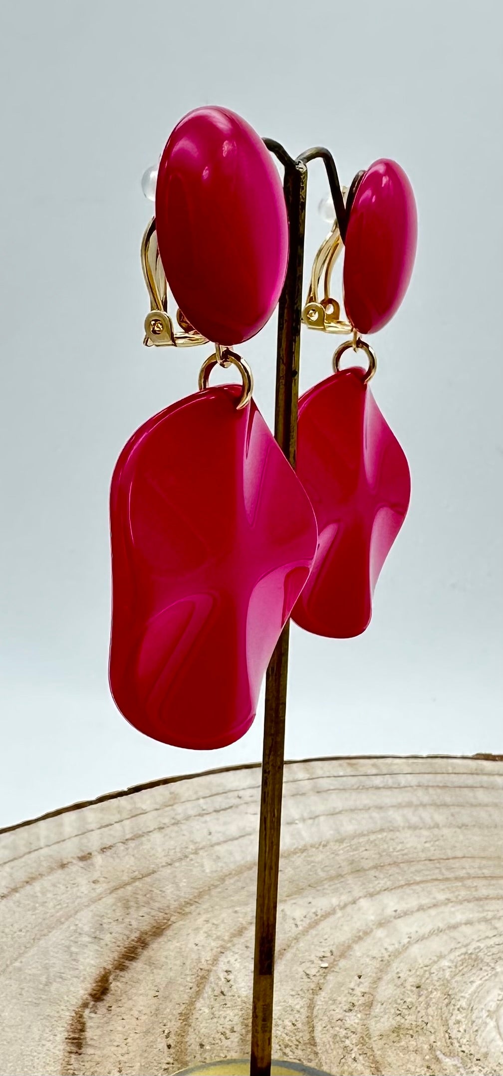 Boucles d'oreilles Vénus S en résine végétale; Francine BRAMLI