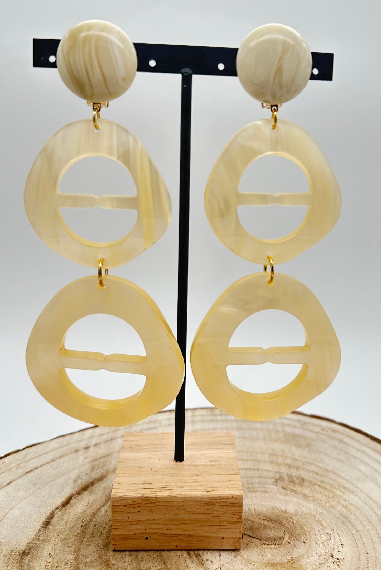 Boucle d'oreille pendante nacrée - BO Francine BRAMLI