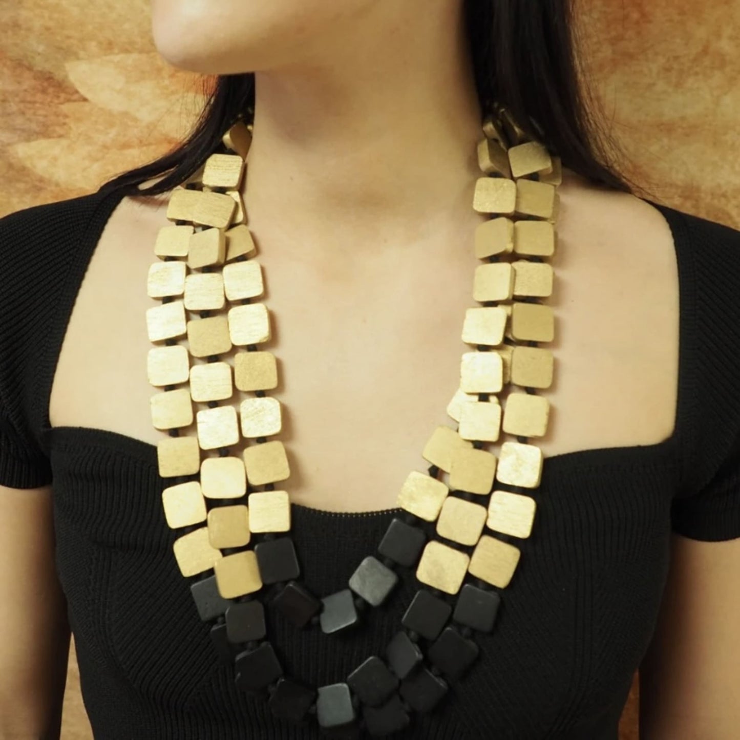 TABOUCLES D'OREILLESCA - Collier en bois