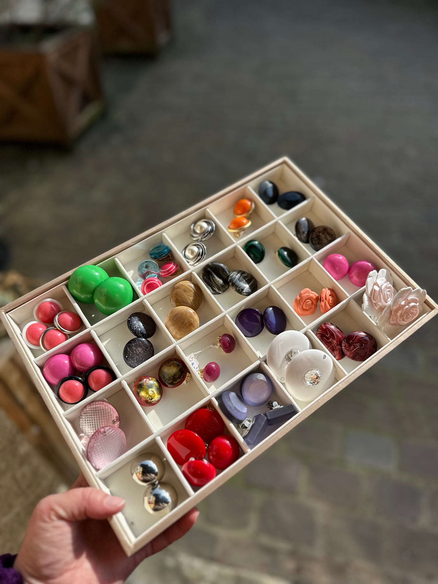 Cabochons