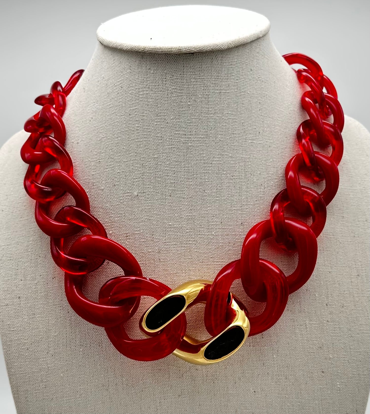 COLLIER MAILLON