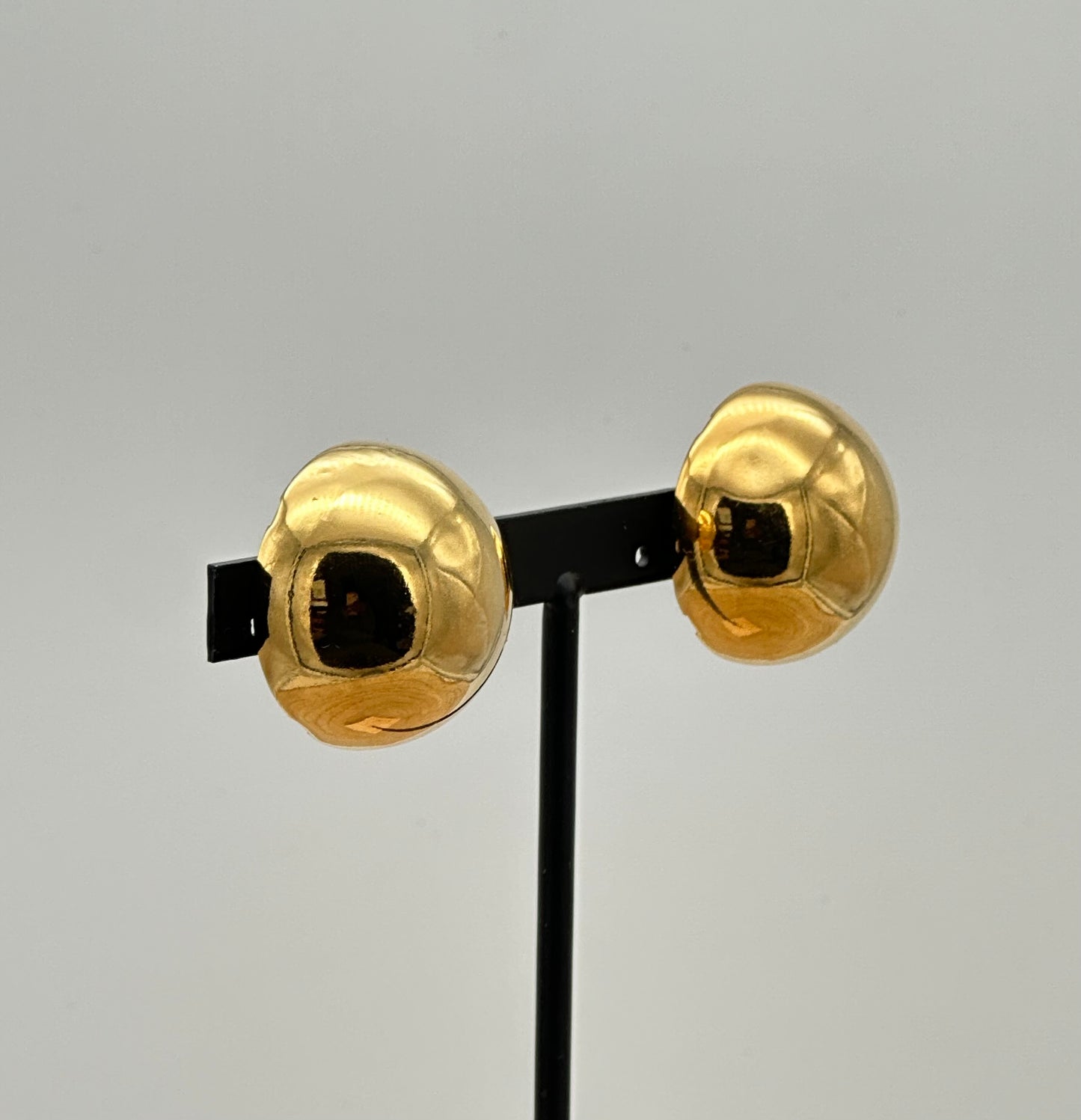 BOUCLES D'OREILLES CABOUCLES D'OREILLESCHONS DORÉS - Francine BRAMLI