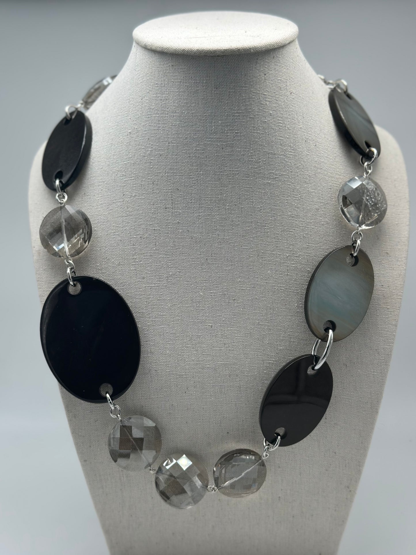 BOUCLES D'OREILLES COLLIER ELEMENTS SCINTILLANTS - Francine BRAMLI