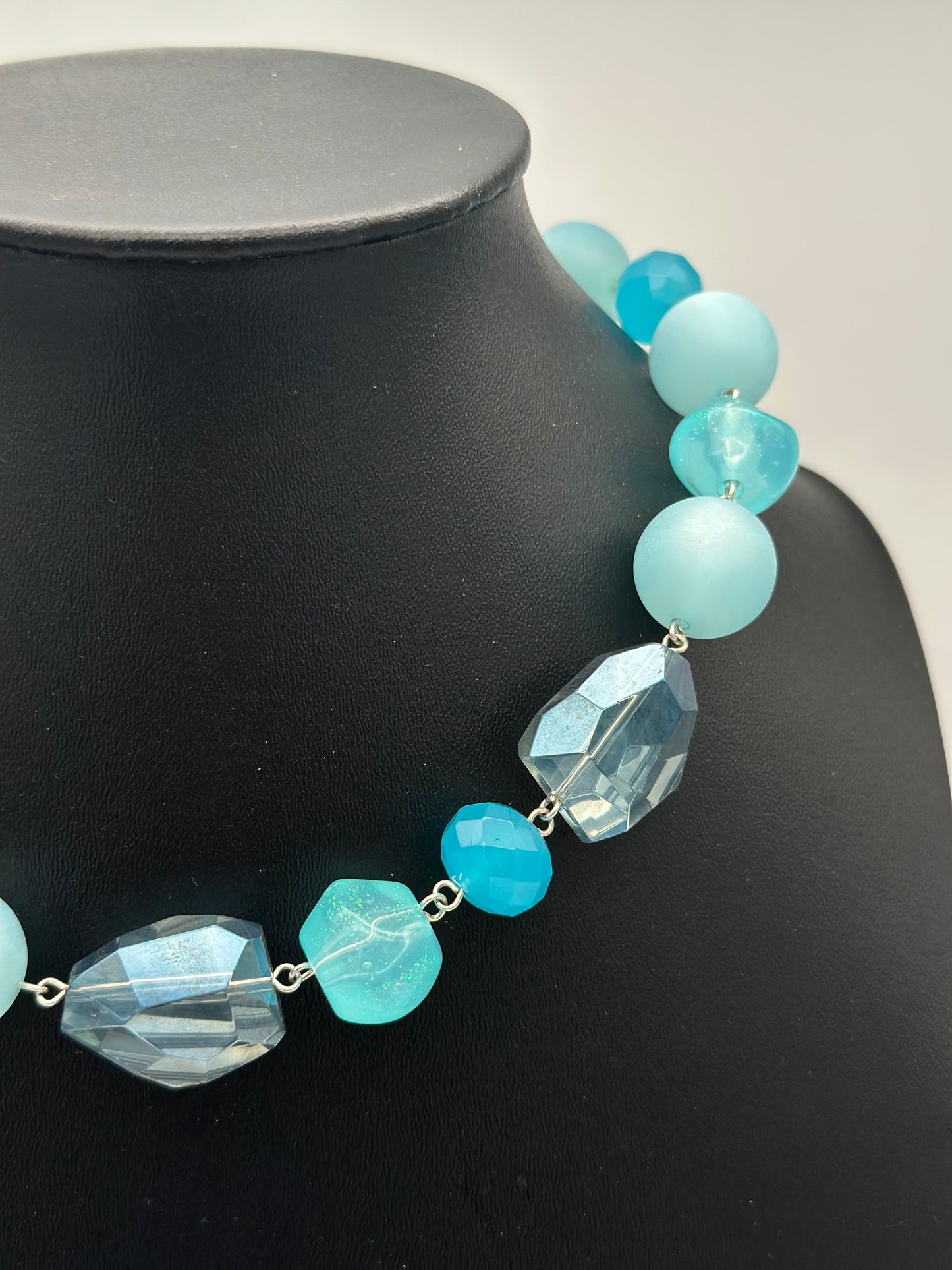Collier perles fantaisie bleu turquoise -  Francine BRAMLI