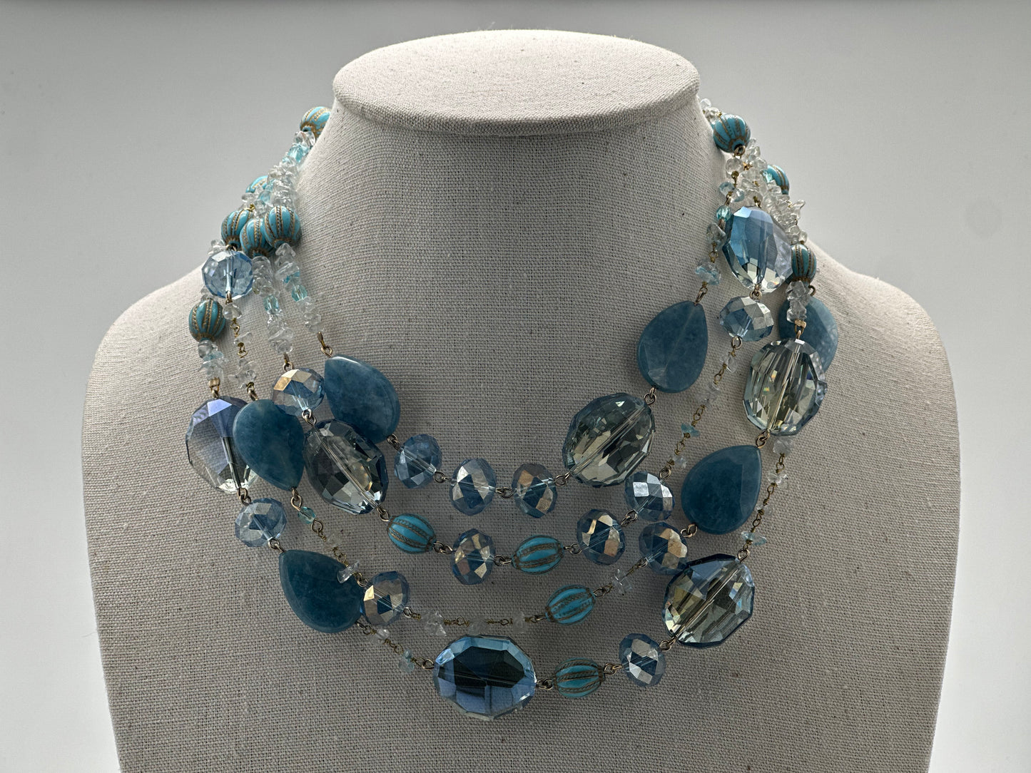 BOUCLES D'OREILLES COLLIER 4 rangs - Francine BRAMLI