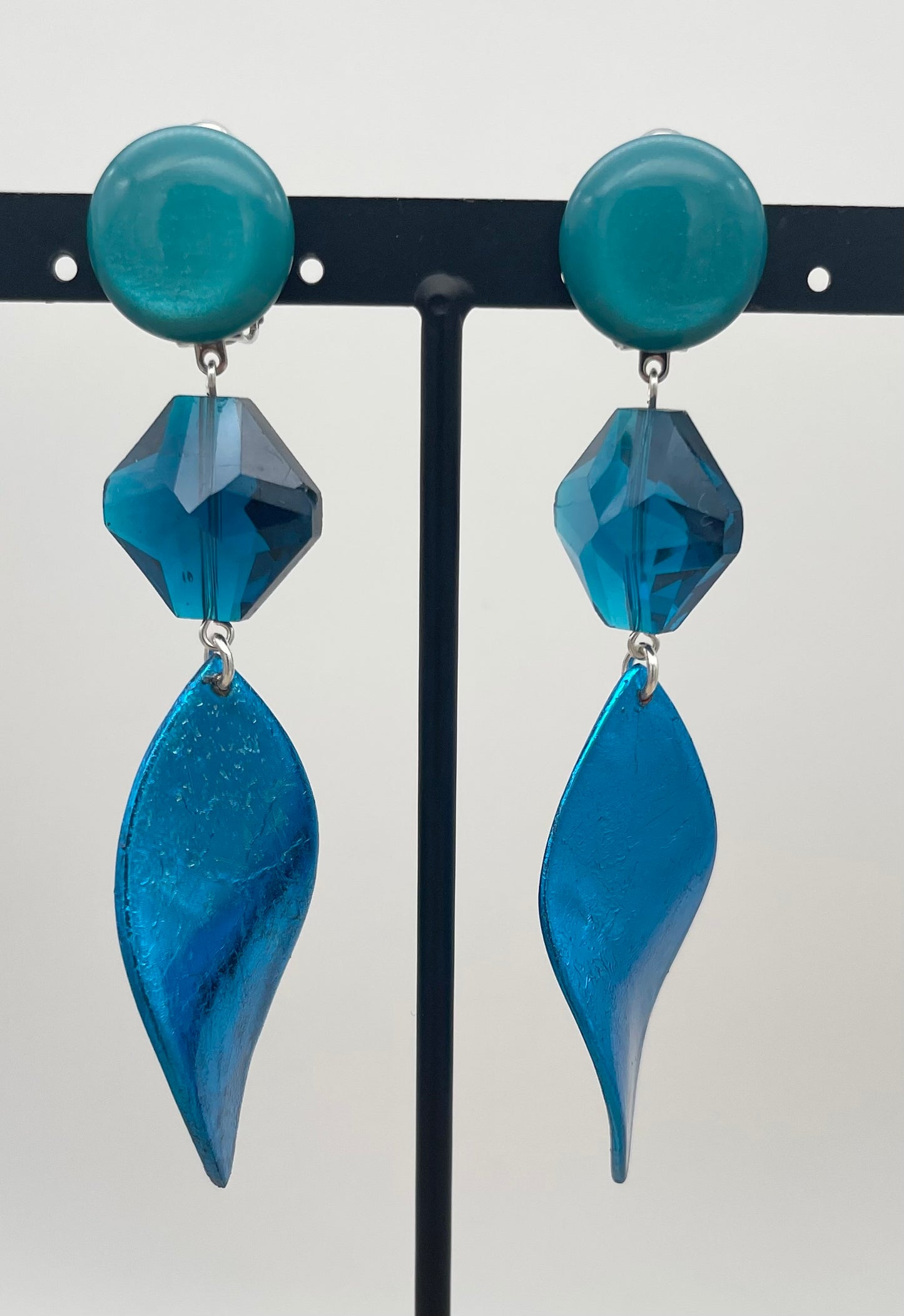 BOUCLES D’OREILLES FLAMMES ÉLÉMENTS SCINTILLANTS - Francine BRAMLI