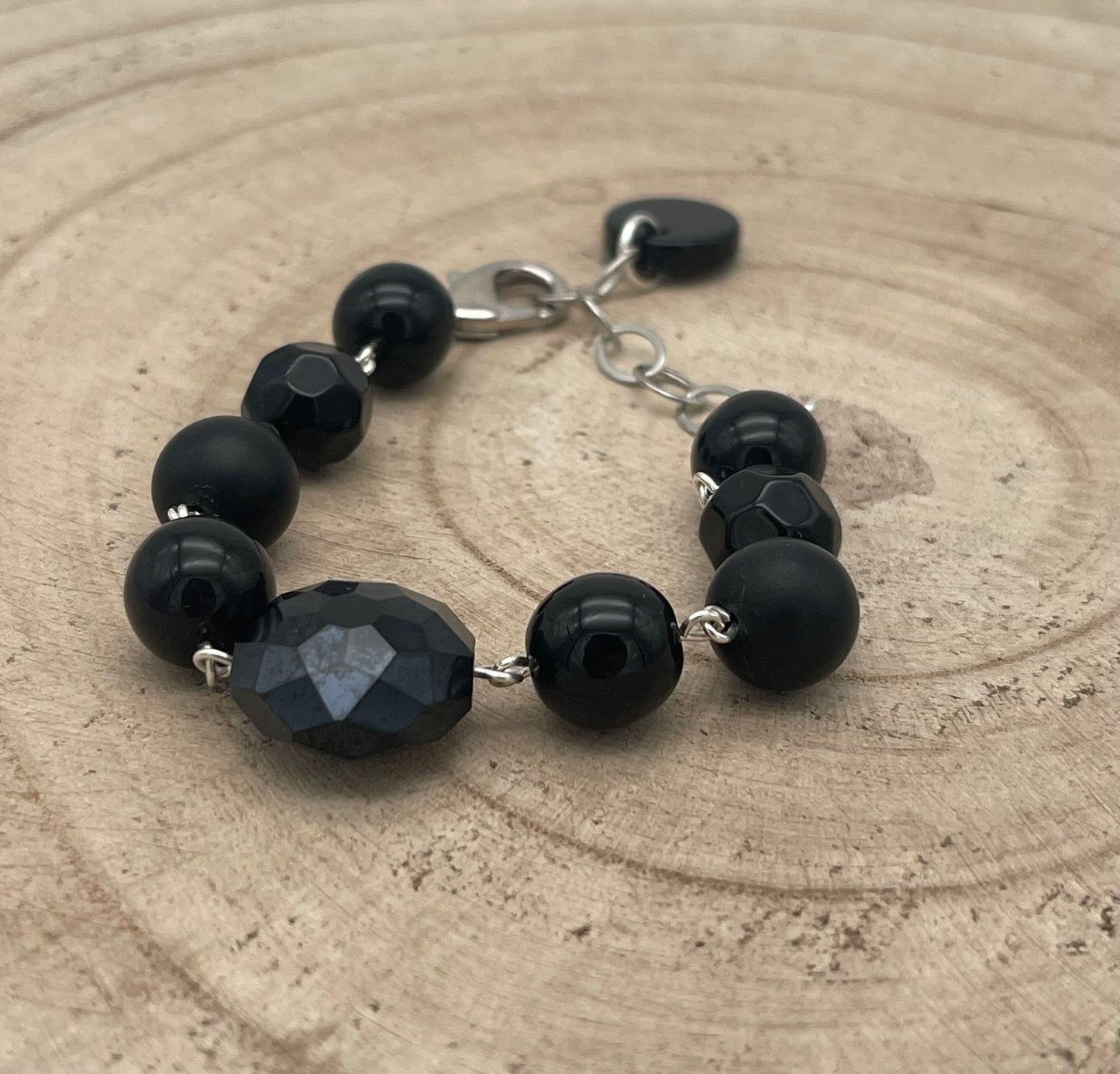 BRACELET ÉLÉMENTS SCINTILLANTS / PERLES FANTAISIE - Francine BRAMLI