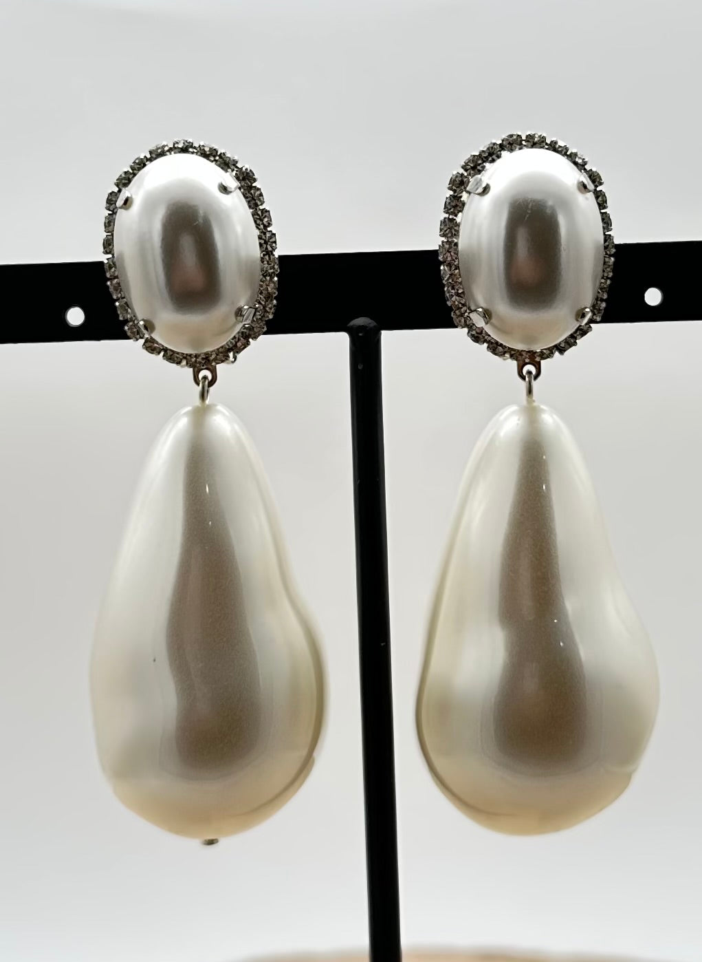 BOUCLES D'OREILLES ÉLÉMENTS SCINTILLANTS/ PERLES - Francine BRAMLI