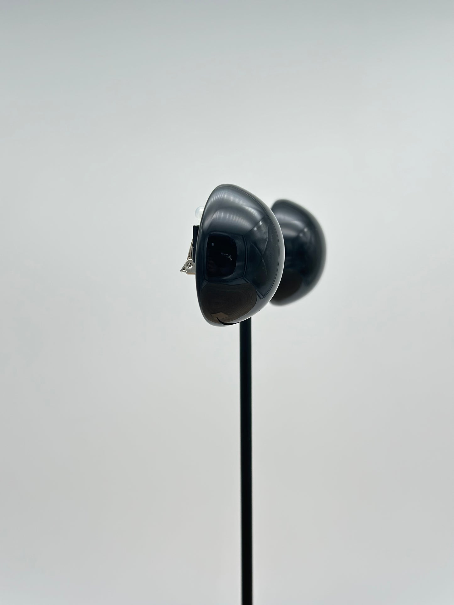 Cabochon noir - Francine BRAMLI