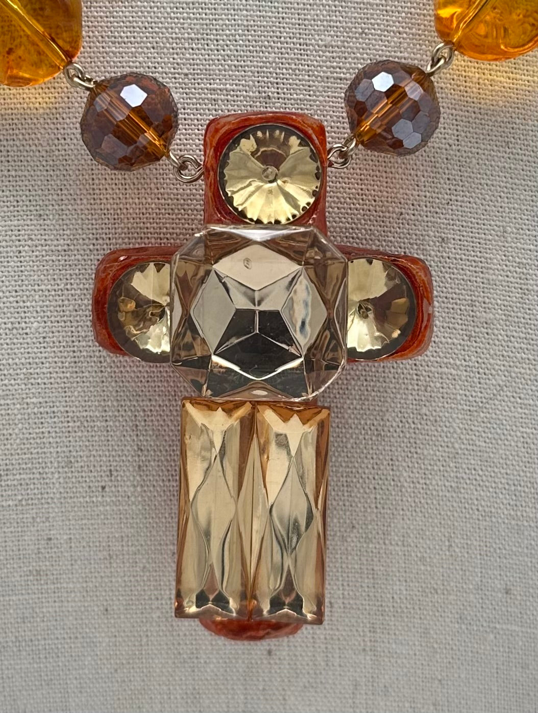 COLLIER CROIX ÉLÉMENTS SCINTILLANTS - Francine BRAMLI