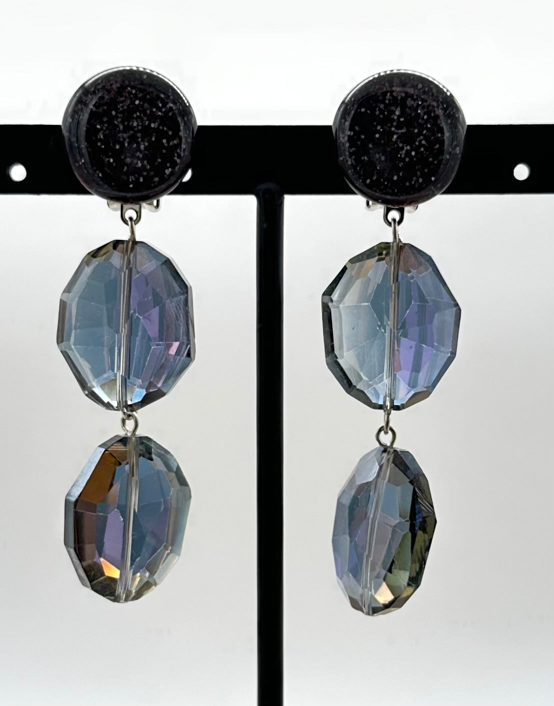 BOUCLES D'OREILLES ÉLÉMENTS SCINTILLANTS- Francine BRAMLI