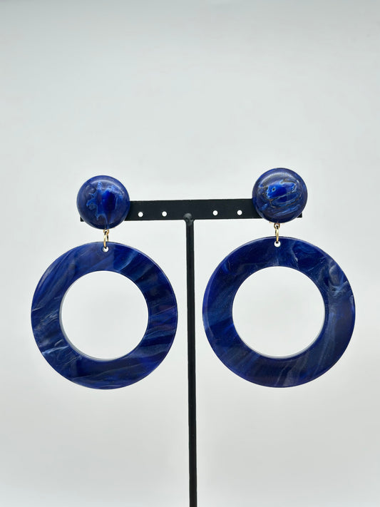 Boucles d’oreilles créoles bleu marine marbré - Francine BRAMLI