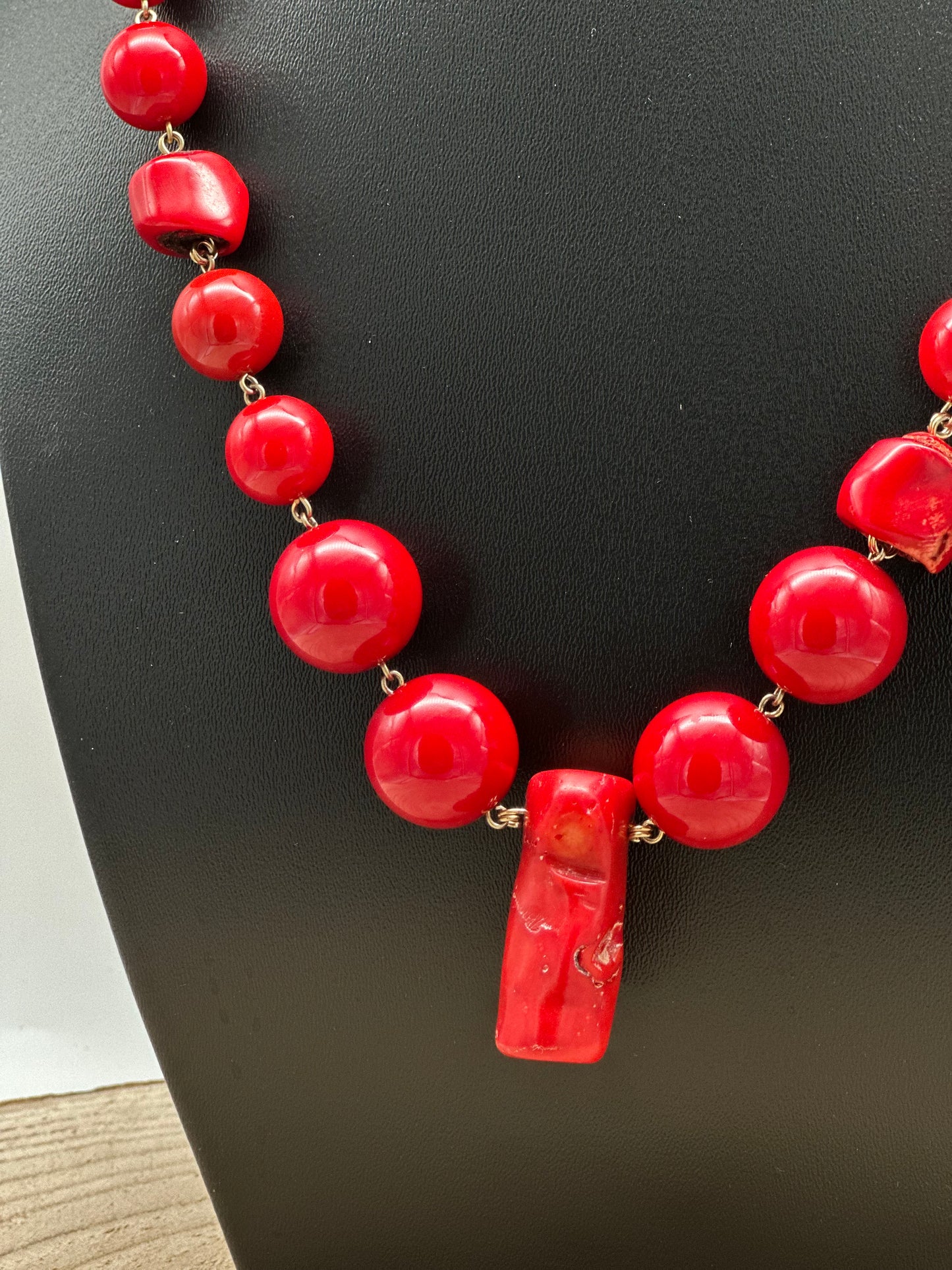 Collier perles fantaisies rouges - Francine BRAMLI