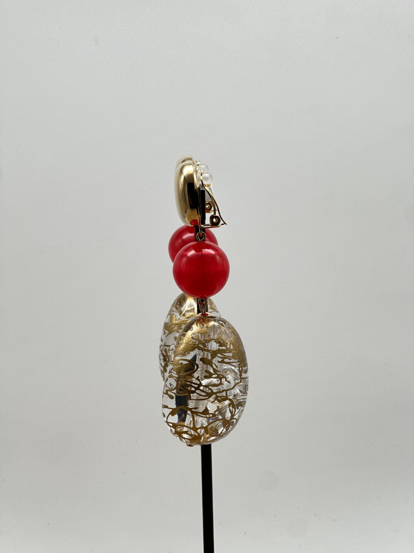 Boucles d’oreilles perle et goutte transparentes cabochon carré doré - Francine BRAMLI