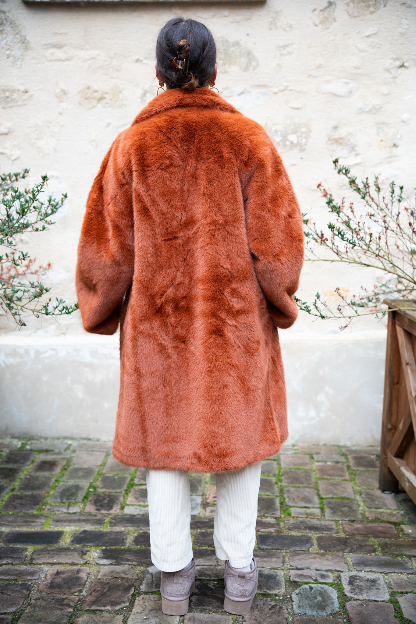 Manteau fausse fourrure