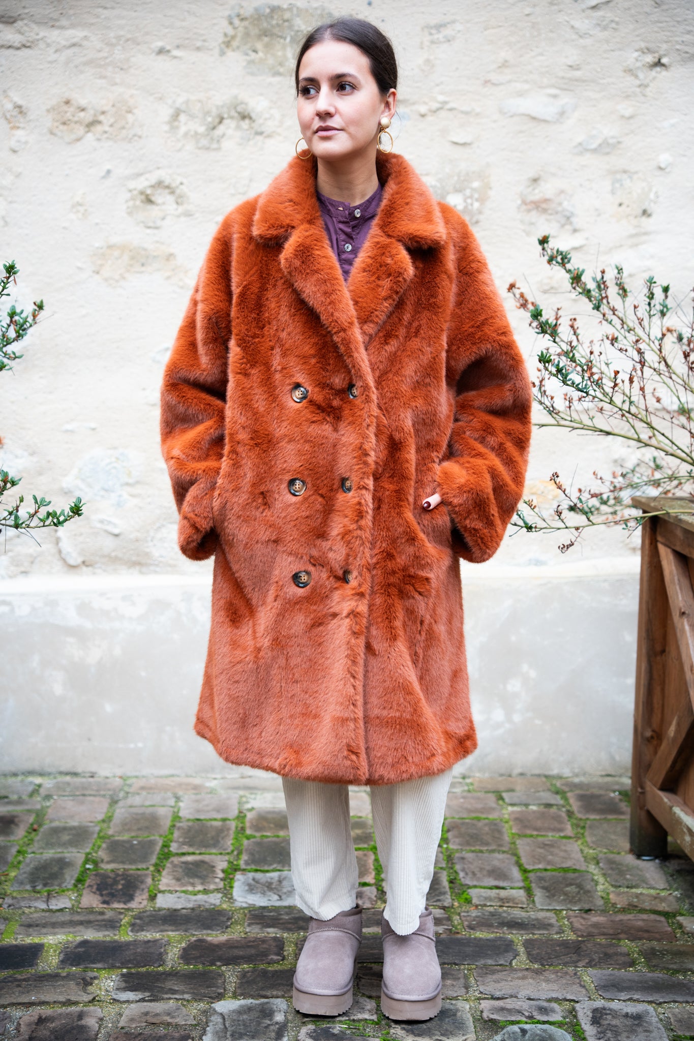Manteau fausse fourrure
