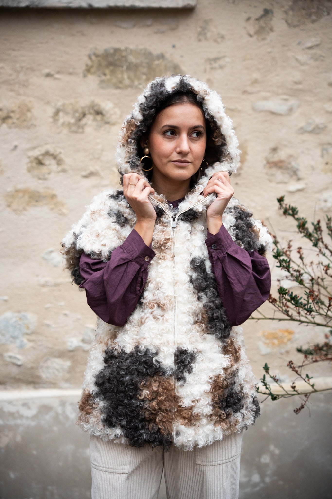 Veste sans manche à capuche