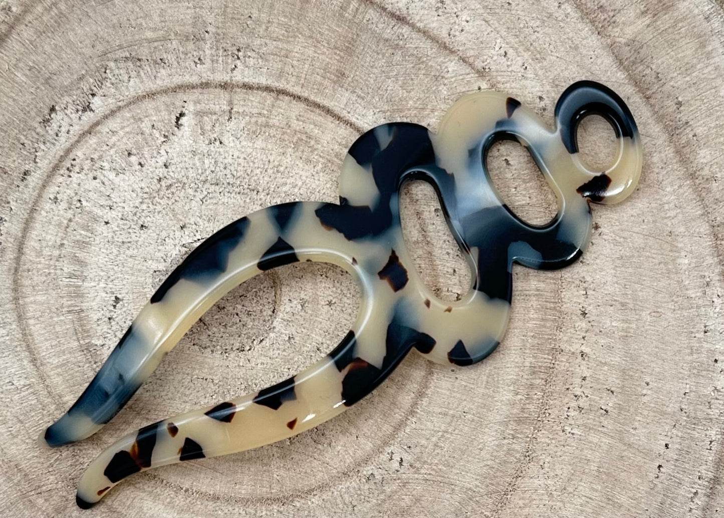 ÉPINGLE TOKYO - Francine BRAMLI