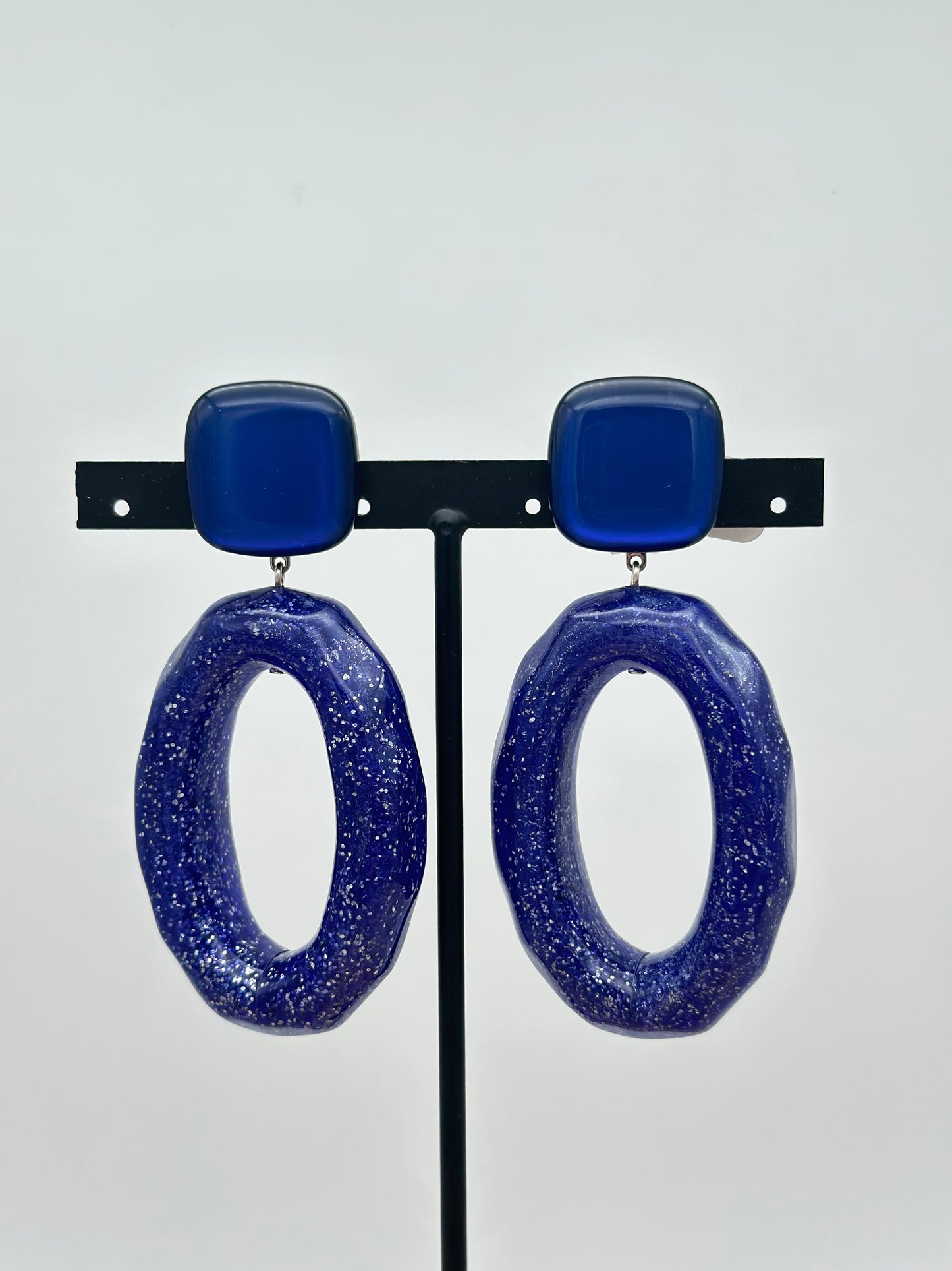 Boucles d’oreilles bleu nuit paillettes CÉLESTE- Francine BRAMLI