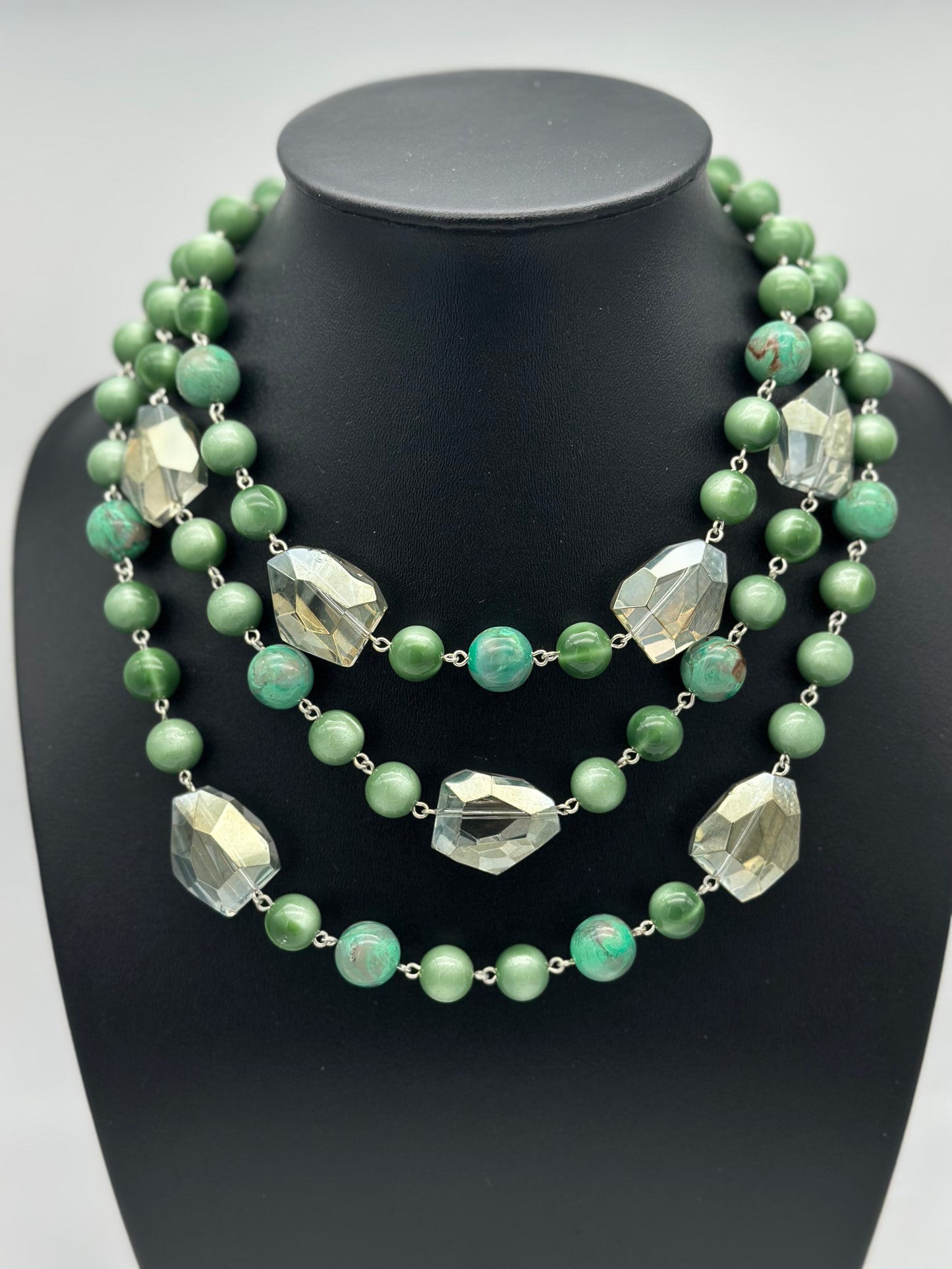 Collier 3 rangs perles fantaisie et éléments scintillants - Francine BRAMLI