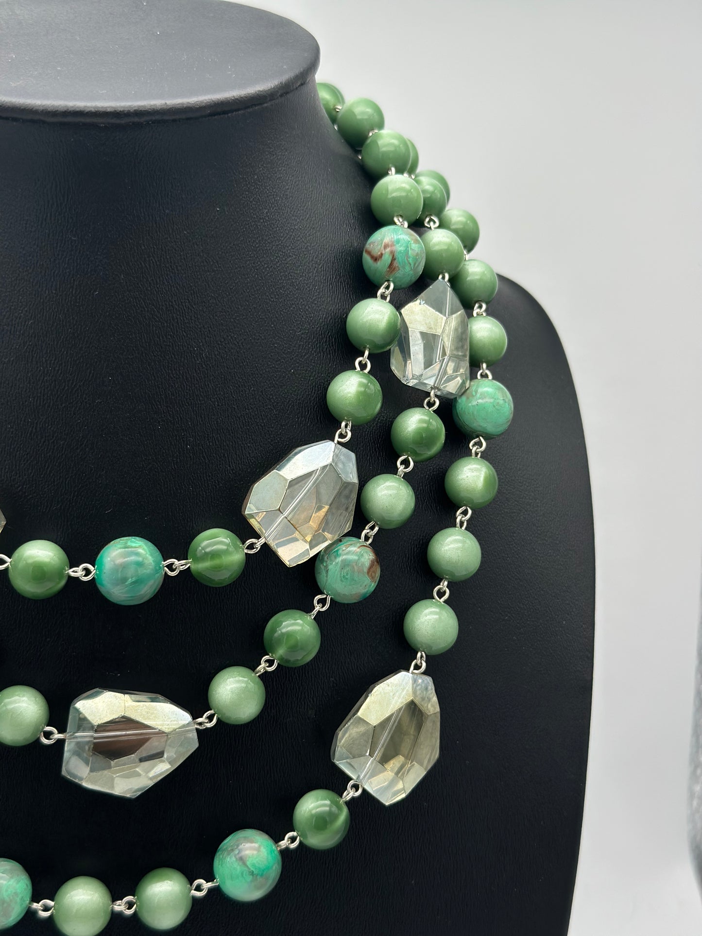 Collier 3 rangs perles fantaisie et éléments scintillants - Francine BRAMLI