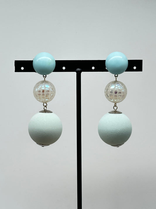 BOUCLES D’OREILLES PERLES FANTAISIES RÉSINE - Francine BRAMLI