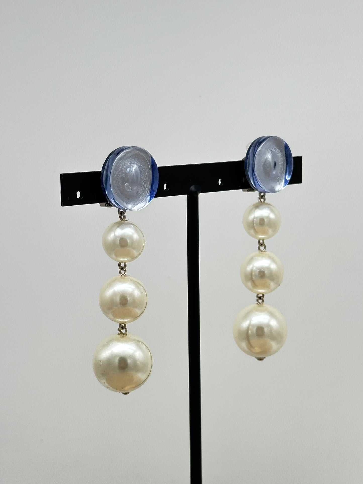 BOUCLES D’OREILLES PERLES D’IMITATION - Francine BRAMLI