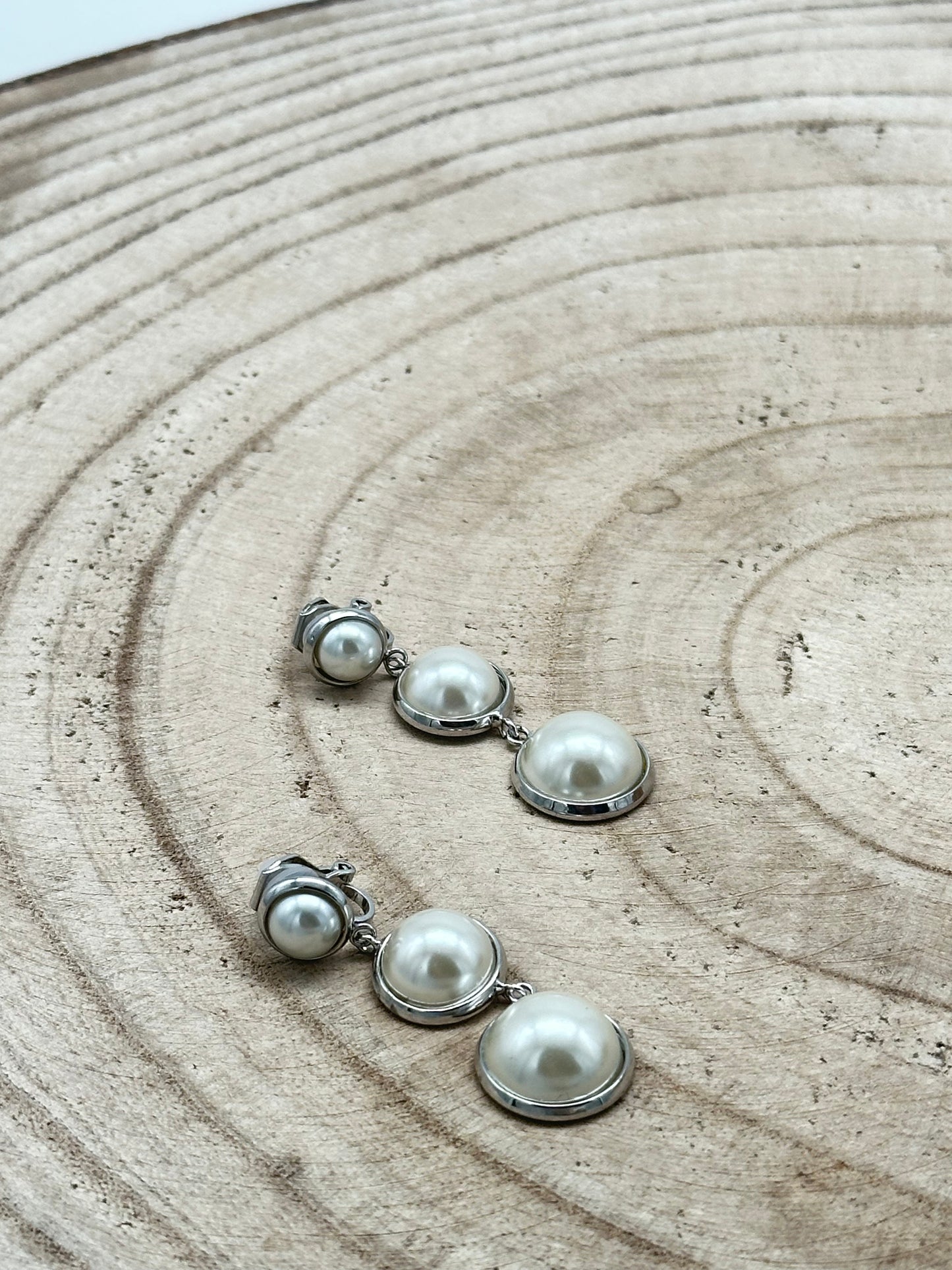 BOUCLES D’OREILLES PERLES D’IMITATION - Francine BRAMLI