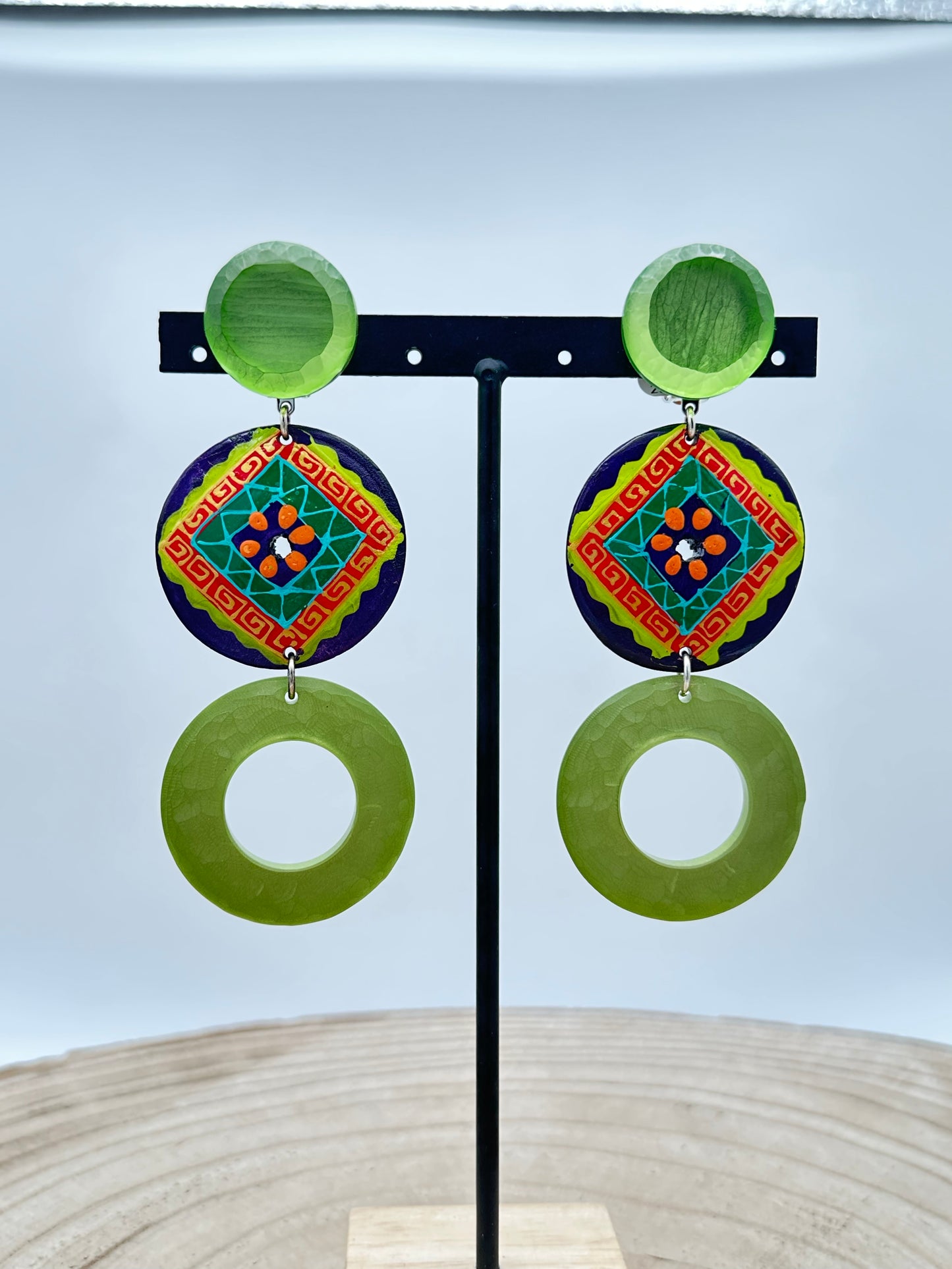 BOUCLES D’OREILLES BOIS PEINT/CRÉOLES - Francine BRAMLI