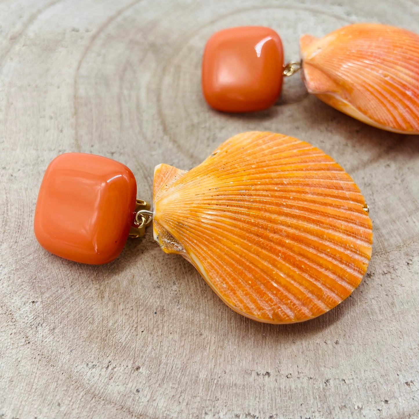 BOUCLES D'OREILLES Coquillages Oranges - Francine BRAMLI