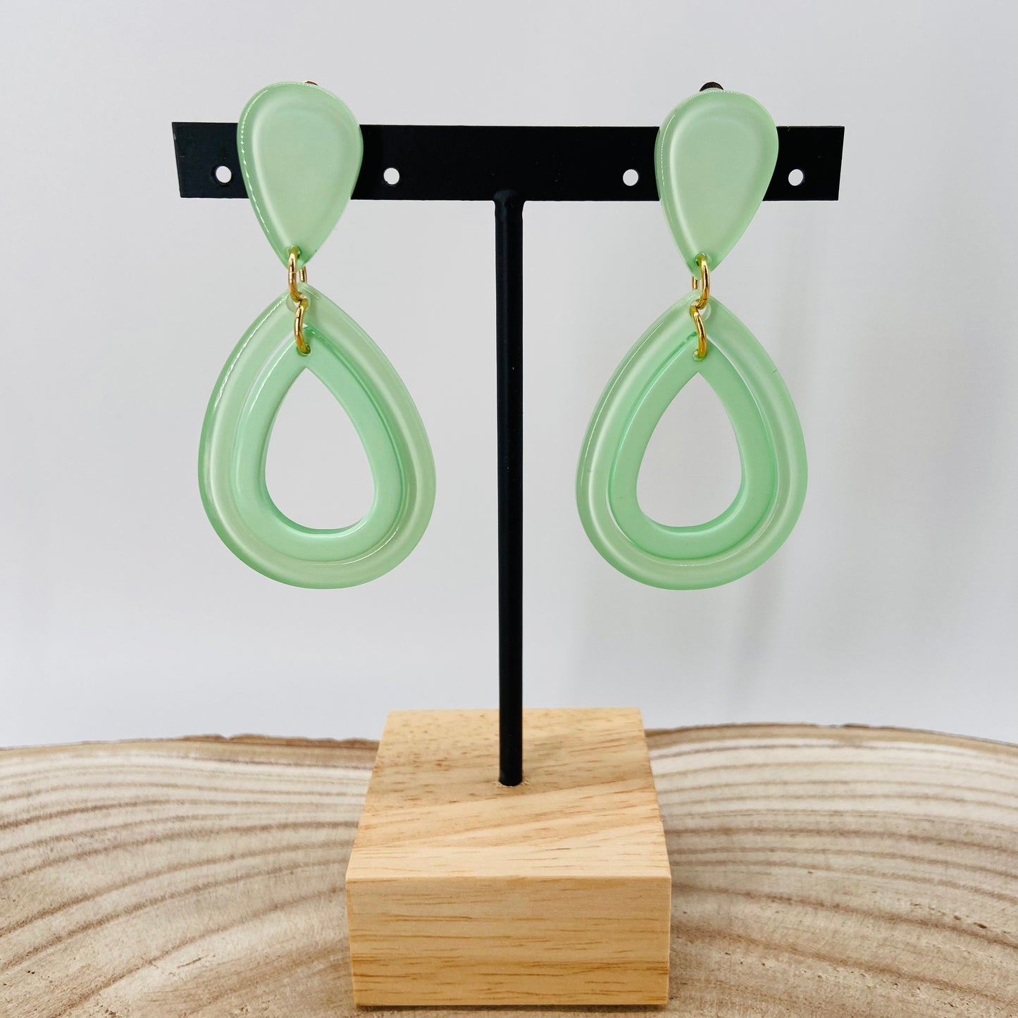 BOUCLES D'OREILLES vertes claires gouttes - Francine BRAMLI